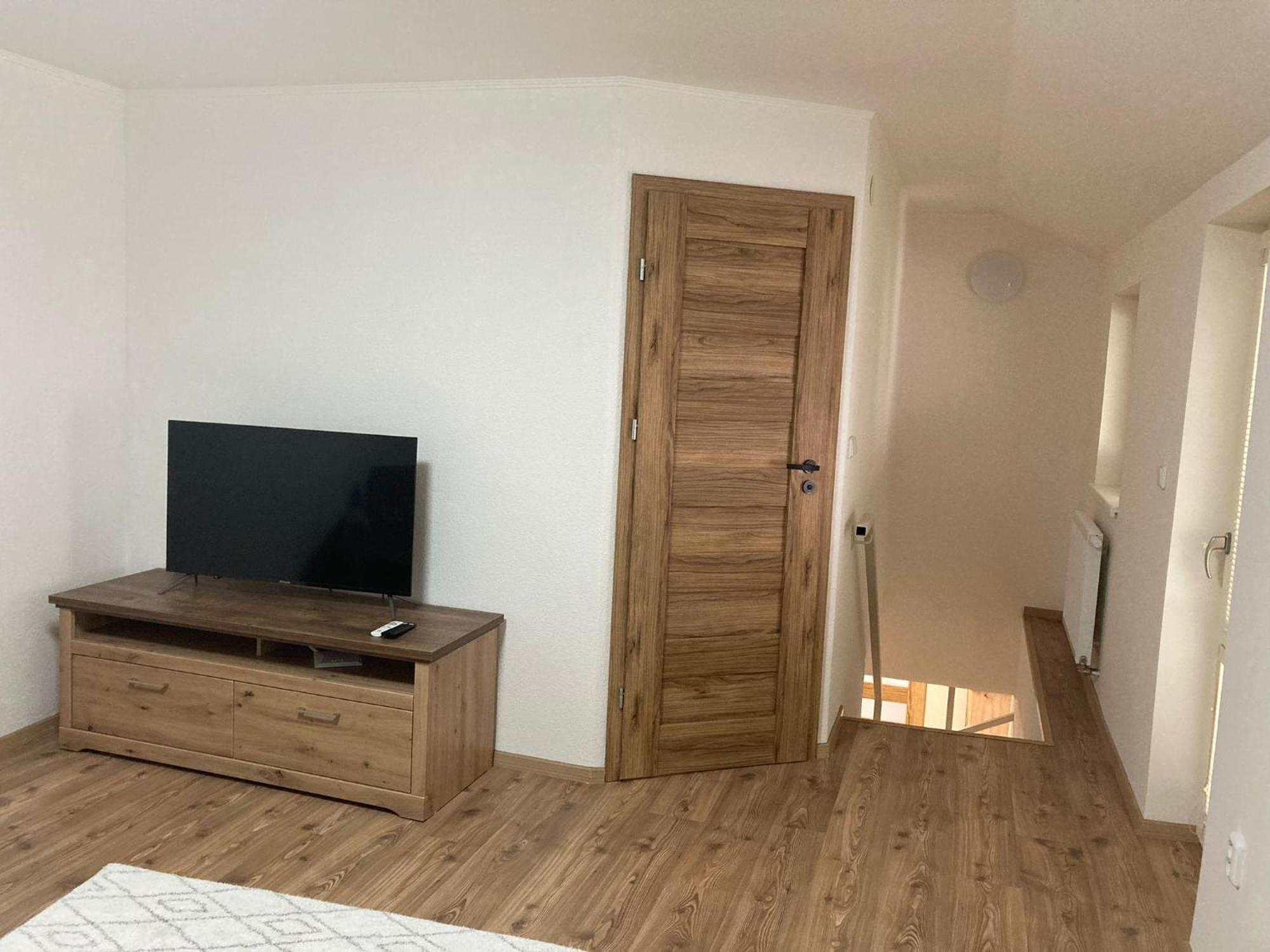 Nikola Apartment *